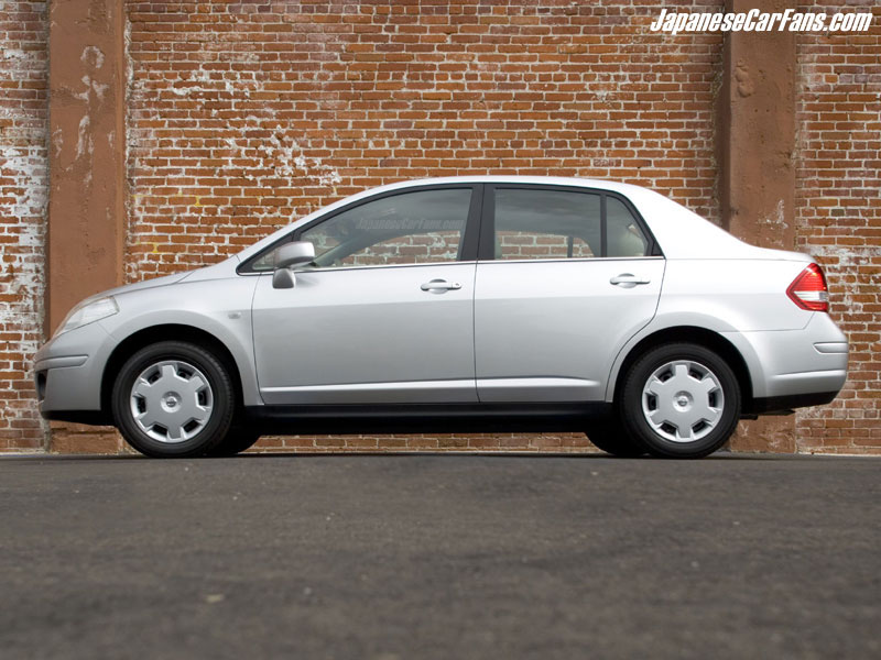 Nissan tiida club #7